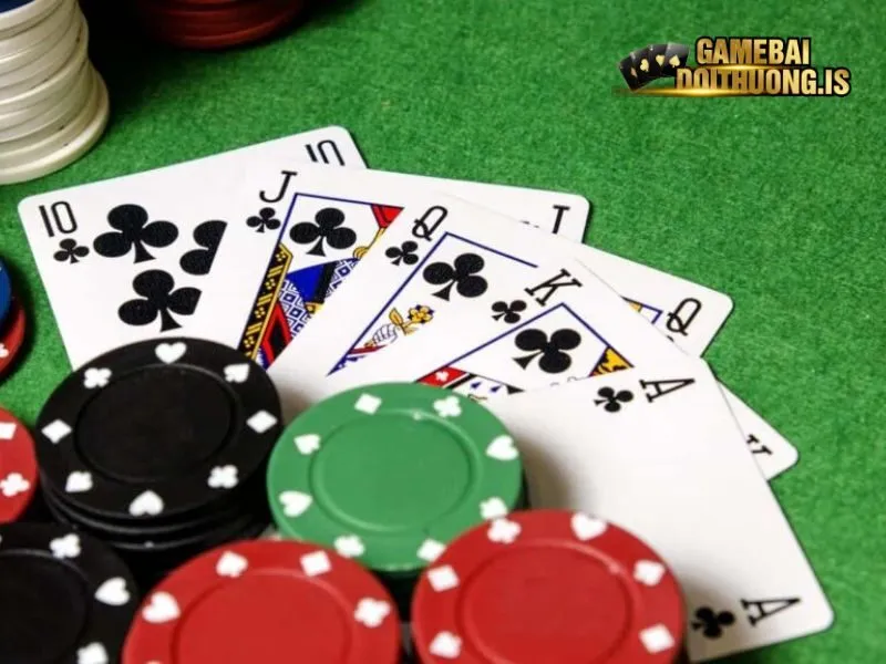 Bửu Hitclub sử dụng bộ bài Tây 52 lá cơ bản